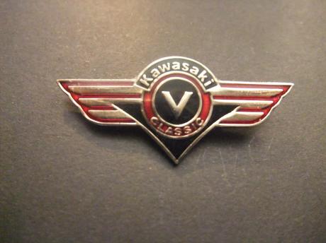 Kawasaki Vulcan Classic toermotorfiets met V-twin motor logo wing